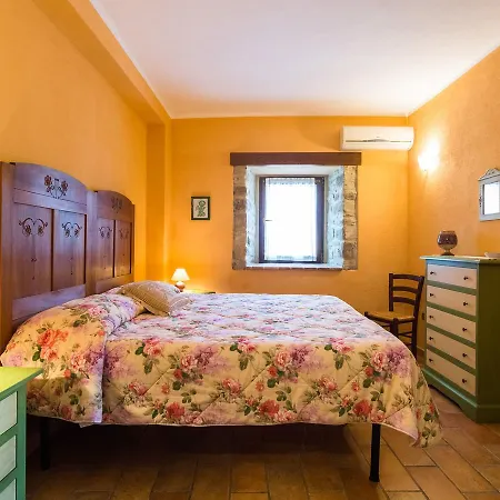 Belvilla By Oyo Azalea Holiday home Biscina